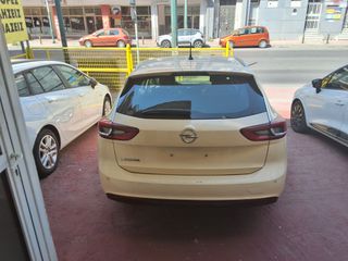 Opel Insignia 2021-thumb-4
