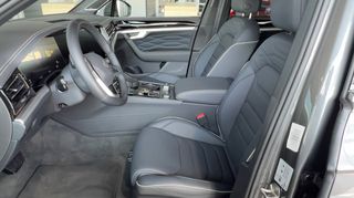Volkswagen Touareg 2026 Elegance 3.0 V6 eHybrid 4MOTION 340 PS-thumb-8