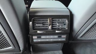 Volkswagen Touareg 2026 Elegance 3.0 V6 eHybrid 4MOTION 340 PS-thumb-11