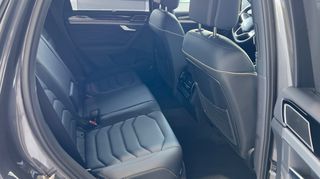 Volkswagen Touareg 2026 Elegance 3.0 V6 eHybrid 4MOTION 340 PS-thumb-12