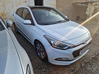 Hyundai i 20 2015 ACTIVE 1.4 CRDI STYLE FOUL EXTRA PANORAMA-thumb-2