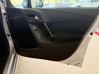 Citroen C3 2016 1.0 VTi Selection-thumb-22