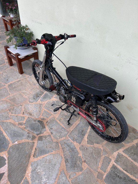 Honda 2000 Honda c50