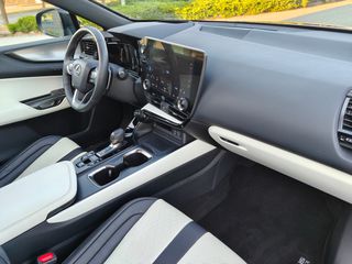 Lexus NX 450h 2023 *ΠΡΟΣΦΟΡΑ ΣΕΠΤΕΜΒΡΙΟΥ*NX 450h+ F Sport | Plug-in Hybrid e-Fo-thumb-27