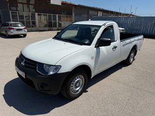 Mitsubishi L200 2013