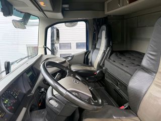 Ανατροπή Volvo 2018 FH 540 ΑΝΑΤΡΟΠΗ  8Χ4 EURO 6-thumb-3