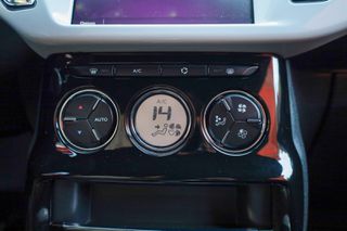 DS DS3 2016 1.2cc PureTech 110hp SoChic-thumb-31