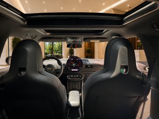 Mini John Cooper Works 2025 Ελληνικό,Αβαφο,1ο χέρι,pano,360,full options 18000 χλμ-thumb-14