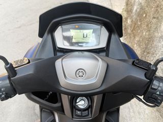 Yamaha NMAX 155 2022-thumb-8