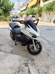 Aprilia SRV 850 2012-thumb-1