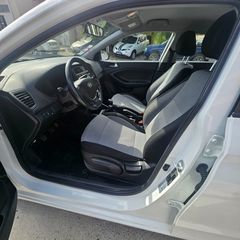 Hyundai i 20 2015-thumb-8
