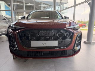 Audi Q5 2026 Sportback s-line-thumb-2