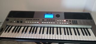 Αρμόνιο Yamaha PSR-E443 (Σαν Καινούργιο - Πλήρες Πακέτο με Βάση & Κουτί)