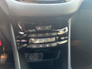 Peugeot 208 2017 1.6 BlueHDi | Executive | 0€ Τέλη-thumb-24