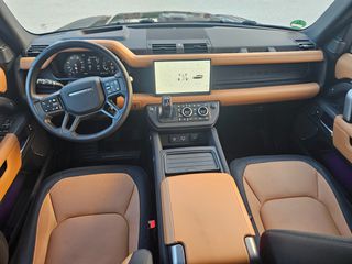 Land Rover Defender 2024 D300/X-Dynamic/HSE/7SEATS-thumb-3