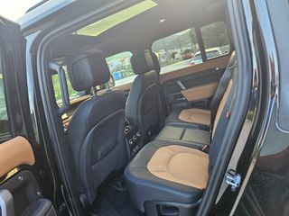 Land Rover Defender 2024 D300/X-Dynamic/HSE/7SEATS-thumb-12