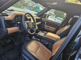 Land Rover Defender 2024 D300/X-Dynamic/HSE/7SEATS-thumb-17