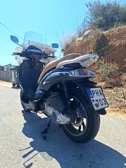 Piaggio Beverly 250 Tourer 2008-thumb-4