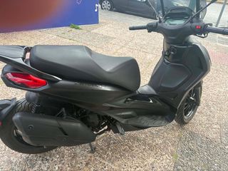 Piaggio Beverly 400 2024-thumb-2