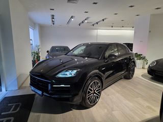 Porsche Cayenne 2024 COUPE 3display/MATRIX/PANO/360cam/22"/HUD-thumb-1