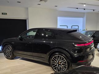 Porsche Cayenne 2024 COUPE 3display/MATRIX/PANO/360cam/22"/HUD-thumb-3