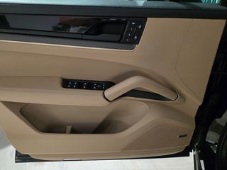 Porsche Cayenne 2024 COUPE 3display/MATRIX/PANO/360cam/22"/HUD-thumb-23