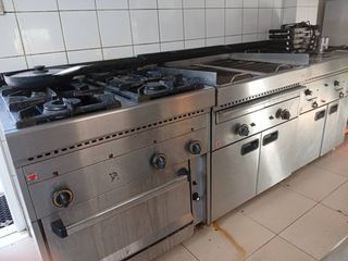 «Πλήρης Επαγγελματικός Εξοπλισμός Εστίασης (North, Expobar) – Πακέτο για Καφέ, Κρεπερί, Fast Food, Ψητοπωλείο, Ταβέρνα, Πιτσαρία»