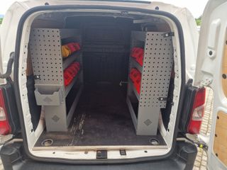 Citroen Berlingo 2021 1.5 L1H1 CLUB EAT8 130PS-thumb-16