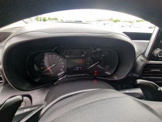 Citroen Berlingo 2021 1.5 L1H1 CLUB EAT8 130PS-thumb-11