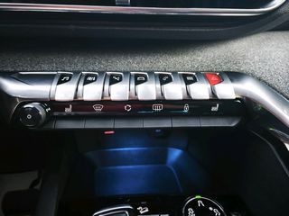 Peugeot 5008 2018 GT LINE ΜΟΝΑΔΙΚΌ!!!!!!ΟΡΟΦΗ.. ΔΈΡΜΑ.. ΗΡΘΕ..!!!-thumb-14