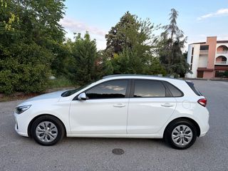 Hyundai i 30 2018 DIESEL automatic-thumb-5