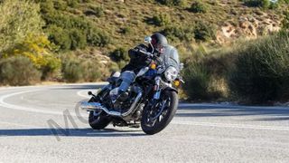 Royal Enfield 2026 SUPER METEOR 650-thumb-1