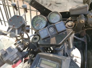 Kawasaki gpz-thumb-1
