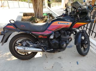 Kawasaki gpz-thumb-2