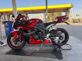 Honda CBR 600RR 2008 PC40-thumb-2