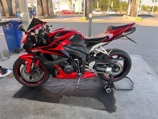 Honda CBR 600RR 2008 PC40-thumb-12