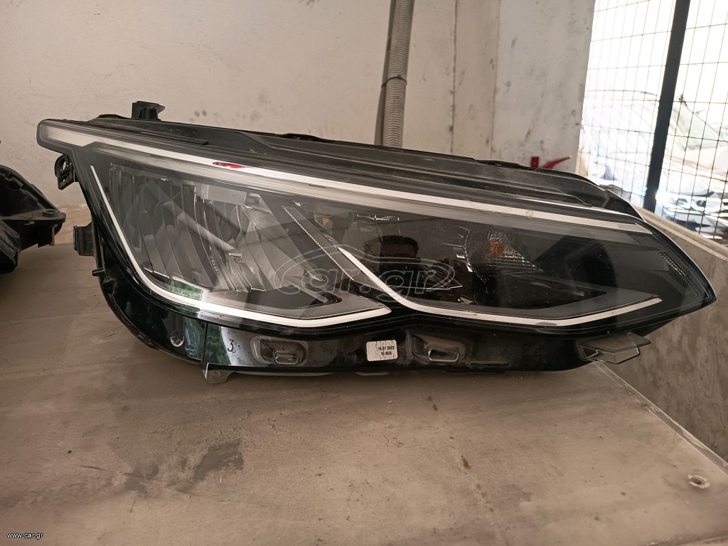 φανάρι εμπρός δεξιό golf 8 led