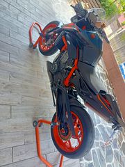 KTM 890 Duke R 2023-thumb-2