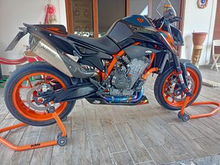 KTM 890 Duke R 2023-thumb-3