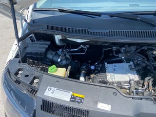 Κλούβα Volkswagen 2018 T6-thumb-29