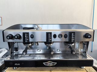 Μηχανή espresso wega atlas 3 group μαζί με μύλο άλεσης