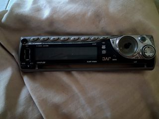 JVC KD-G441-thumb-3