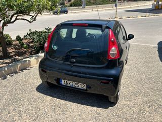 Peugeot 107 2008 Peugeot 107 1.0 68hp-thumb-4