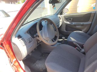 Hyundai Accent 2000-thumb-3