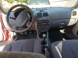 Hyundai Accent 2000-thumb-4