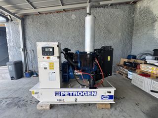 Γεννήτρια Perkins 2025 P88 3-thumb-2