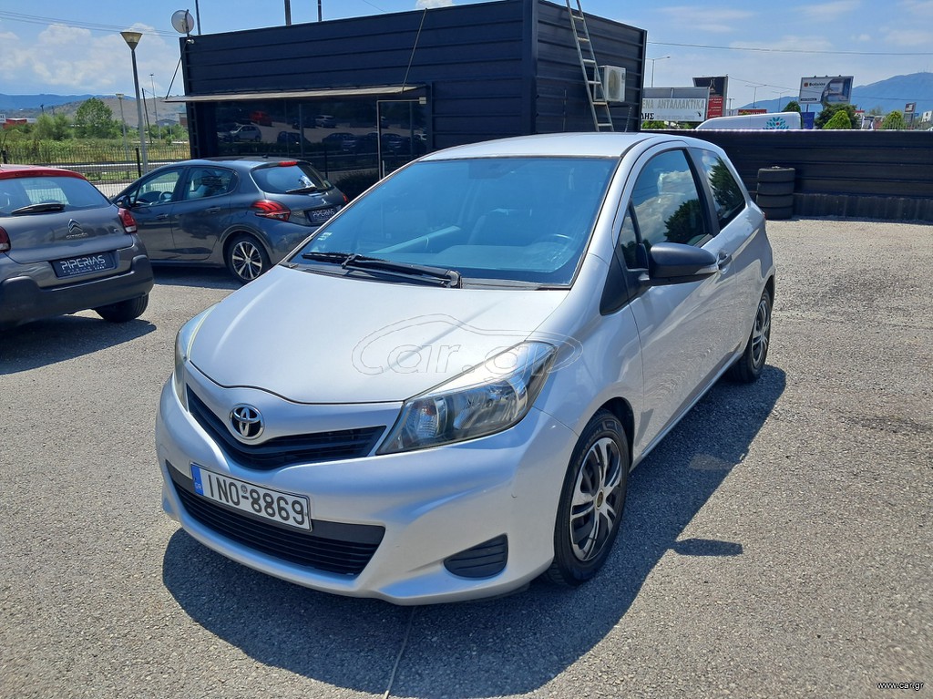 Toyota Yaris 2011 YARIS 1.4 DIESEL