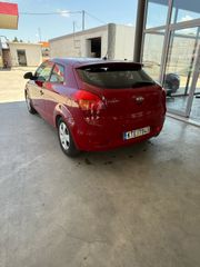 Kia Ceed / cee'd 2010-thumb-1