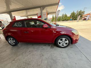 Kia Ceed / cee'd 2010-thumb-3