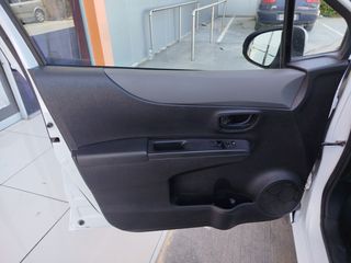 Toyota Yaris 2014 1.4 D-4D DIESEL 6 TAXYTO-thumb-6